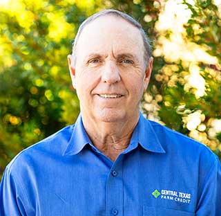 Central Texas Farm Credit stockholders re-elected Kenneth Harvick to its board of directors .